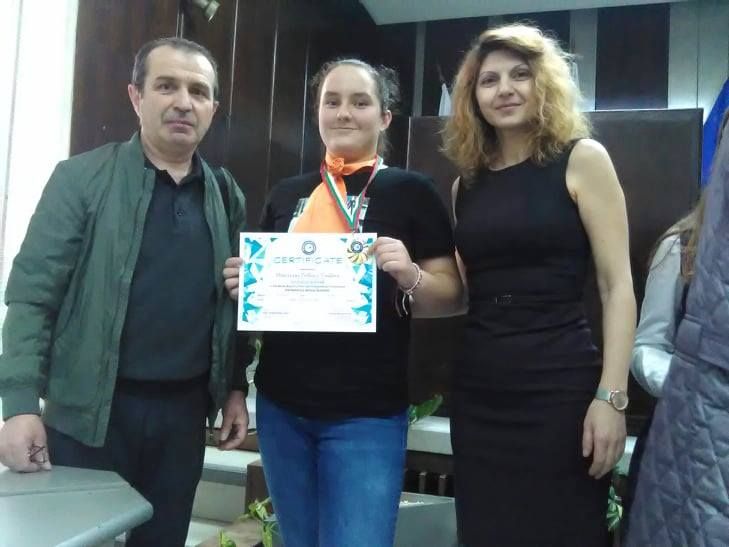 Християна Василева спечели пореден златен медал в състезание по математика