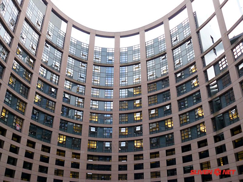 Дизелгейт: Парламентът призовава за задължителна модернизация на оборудването на замърсяващите автомобили