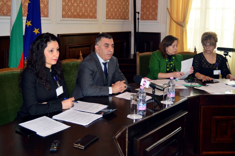 Стефан Радев и политически партии и коалиции проведоха консултации за съставите на СИК-овете
