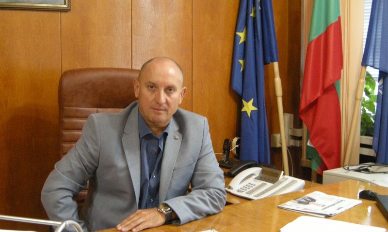 Ст.комисар Димитър Величков поздравява гражданите на Сливен по повод големия християнски празник Великден