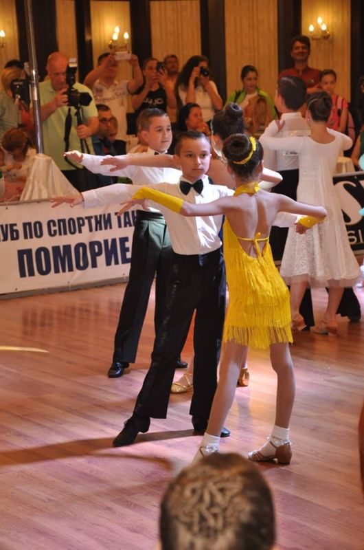 Турнир по спортни танци