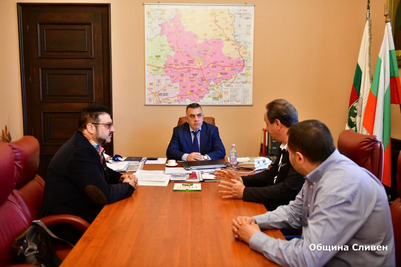 Кметът Стефан Радев се срещна с тенора Камен Чанев и директора на операта в Стара Загора