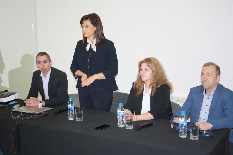 Д-р Даниела Дариткова в Сливен: Когато говорим за реформа в здравеопазването, трябва да търсим максимален консенсус