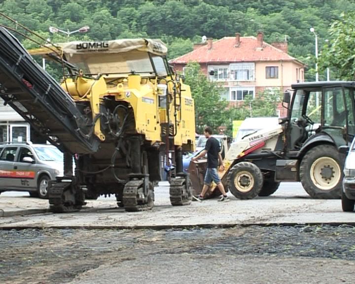 В Сливен ремонтират улици, чакащи за ремонт повече от 5 години
