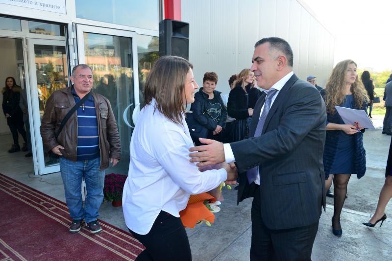 Залата по борба на Станка Златева беше официално открита на празника на Сливен - Димитровден