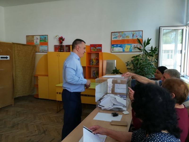Кметът Стефан Радев : Гласувах за силна Европа и растеж на българската икономика
