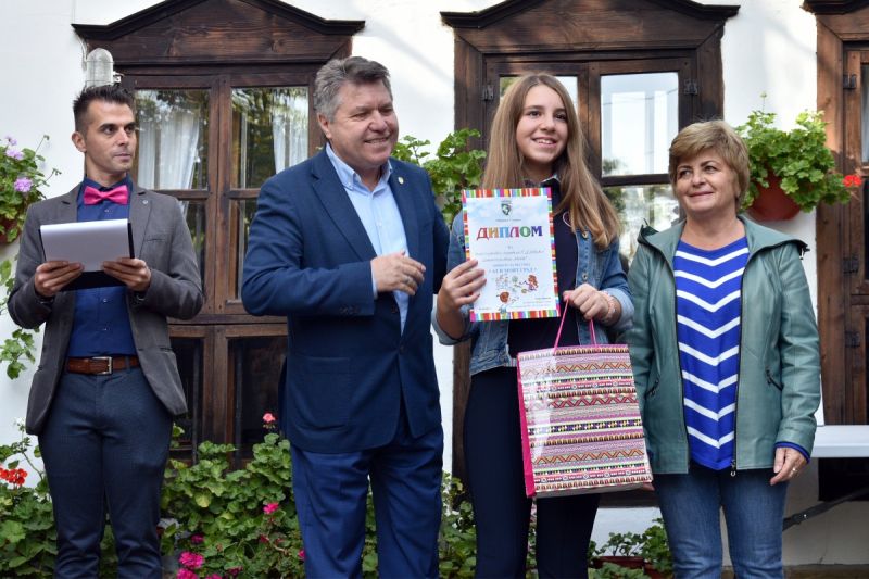 Н. Сарянович