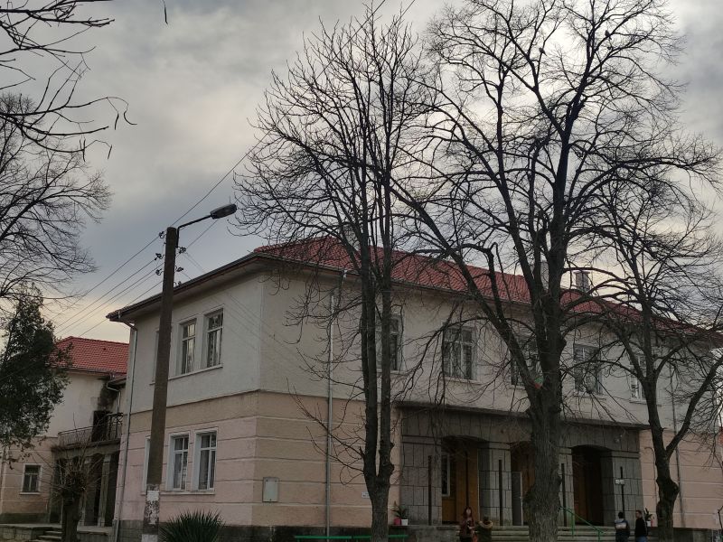 ремонт - читалище