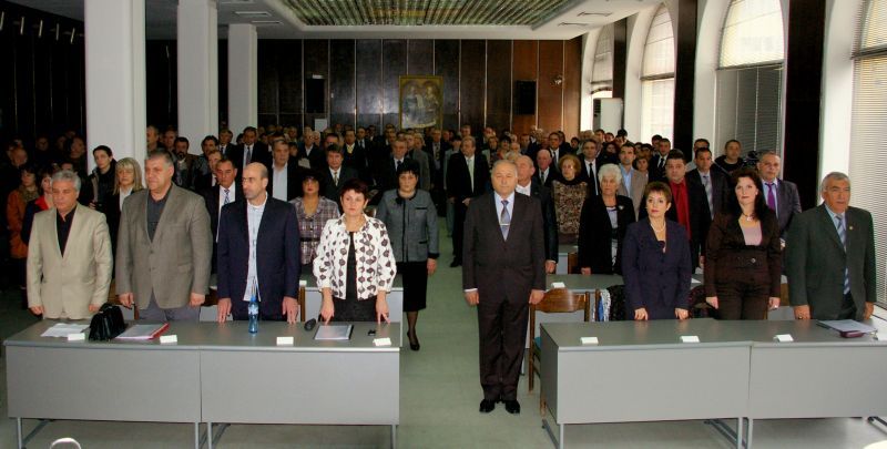 Новият кмет на Сливен Кольо Милев и новоизбраните общински съветници положиха клетва и встъпиха в длъжност