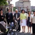 Десислава Танева и нейното семейство гласуваха в Първо училище