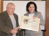 Министър Десислава Танева връчва наградата на Филип Малев