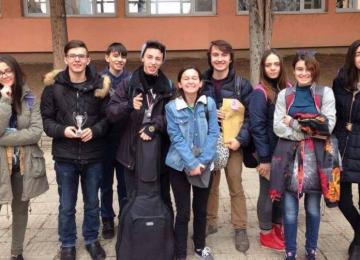 Участниците  в състезанието