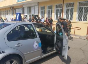 Ученици демонстрираха майсторско шофиране в междуучилищно състезание за водачи на моторно превозно средство