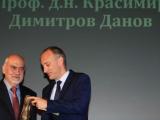  Професор Красимир Данов прие наградата "Питагор" 