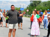 Протестиращите край село Крушаре стопани
