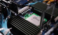 Процесорите AMD EPYC™ 7002 серия