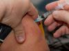 Поставянето на ваксини в област Сливен продължава 