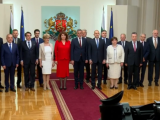 Служебното правителство с премиер Стефан Янев, назначено от държавния глава Румен Радев, положи клетва на специална церемония в Гербовата зала на „Дондуков“ 2.