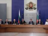 Министър-председателят Стефан Янев представи новите областни управители на брифинг в Министерския съвет