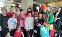 Женският клуб на ПП „Републиканци за България“ – Сливен зарадва деца  с увреждания с много подаръци и изненади
