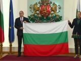 Президентът Румен Радев връчи флага на олимпийската ни делегация