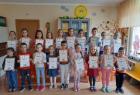 Дипломи за участниците в конкурса "Аз и моят град"
