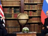  Президентите Байдън и Путин разговарят по време на срещата си във вила La Grange, в Женева, Швейцария, 16 юни 2021 г.