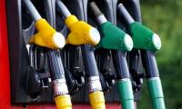 Кирил Петков и малките търговци набелязаха мерки за намаляване на цените на горивата