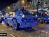 Бронирана техника по улиците на Париж Кадър: Туитър