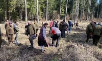 Над 100 дръвчета залесиха ученици и горски за по-зелено бъдеще на България  