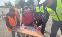 Пътни полицаи запознаха учениците от  ОУ „Найден Геров” в село Гавраилово с правилата за движение