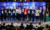 Конференцията за бъдещето на Европа приключва работата си след година на сътрудничество между граждани и политици