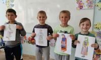 Деца от предучилищна възраст и начален курс на сливенски училища и детски градини оцветяваха престилки и шевици