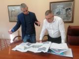 Кметът Радев и зам. кметът Костов обсъдиха проекта.