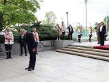 Радев и Йотова поднесоха венец пред паметника на Незнайния войн