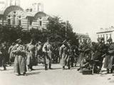 София, картечен отряд охранява подстъпа от площад “Света Неделя” към района с правителствени сгради след свалянето на Ал. Стамболийски с преврат на 9 юни 1923 г.