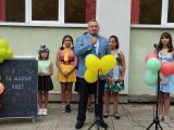 Областният управител откри учебната година в най-старото училище в Сливен.