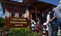 Възрожденски Котел с най-красивия Туристически информационен център в България