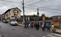 Най-големият портрет на Георги Раковски грейна като икона върху стена в Котел