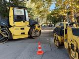 Продължава асфалтирането на улици в Сливен
