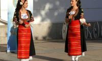 Нова Загора отново привлече майстори на художествени занаяти на традиционна среща „Живата традиция“