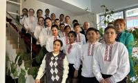 Ученици от котленско с послания за здраве и берекет по повод ромската Нова година