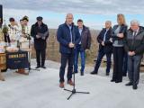 Президентът беше сред гостите на зарязването на лозовите масиви между видинските села Гомотарци и Кошава. 