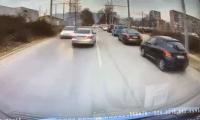 Глоба за 34-годишен мъж за опасно изпреварване в района на „стъкленото” кръстовище в град Сливен
