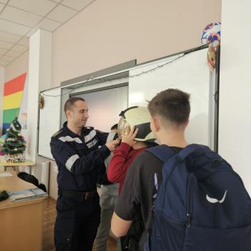 ГОСТУВА НИ СЛУЖИТЕЛ ОТ РАЙОННА СЛУЖБА „ПОЖАРНА БЕЗОПАСНОСТ И ЗАЩИТА НА НАСЕЛЕНИЕТО“