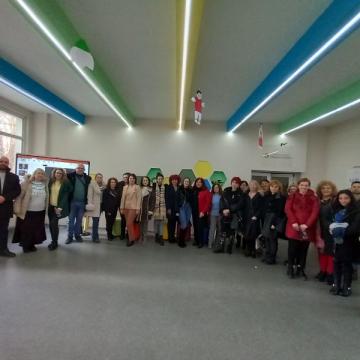 СИЛАТА НА ОБЕДИНЕНИЕТО: СПОДЕЛЯНЕ И СЪТРУДНИЧЕСТВО В ОБУЧЕНИЕТО